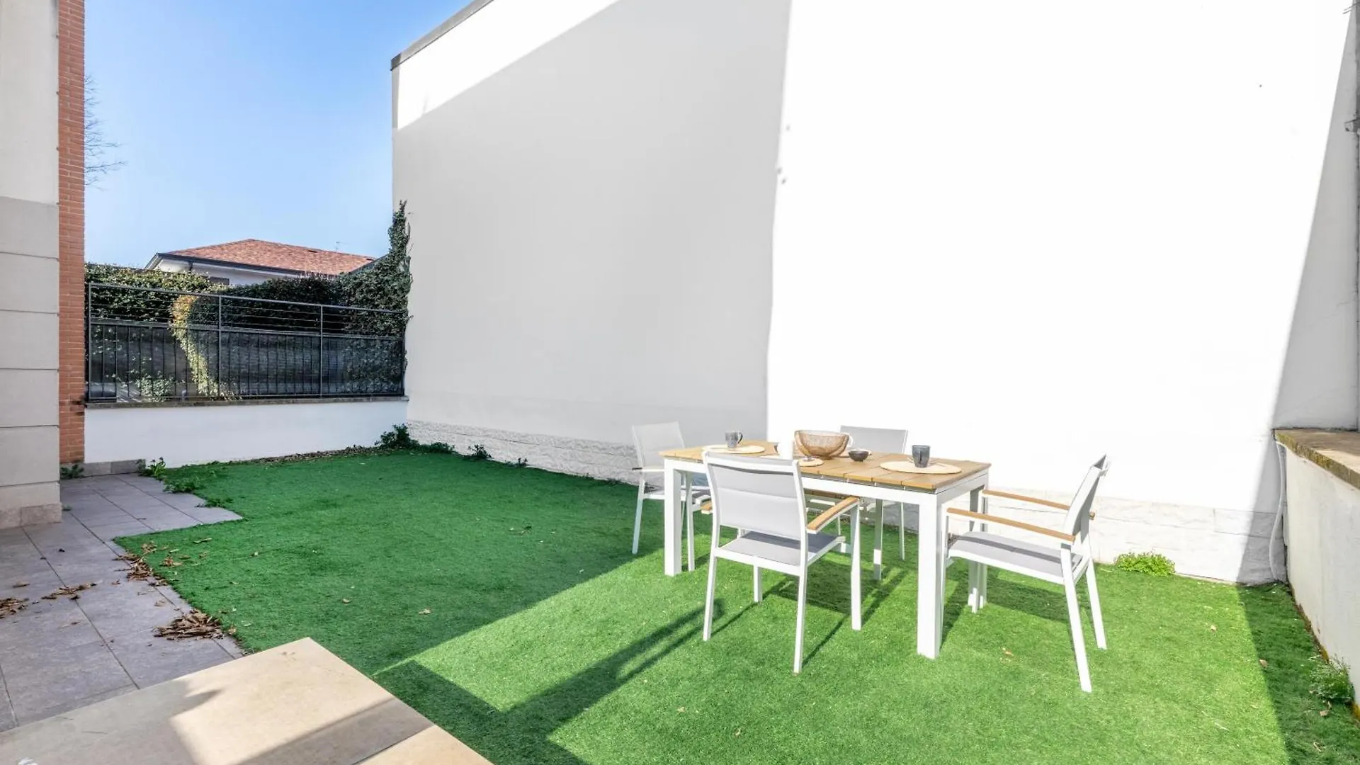 Milano-Rho Fiera Exclusive Stay Private Parking 0*, Rho Italien