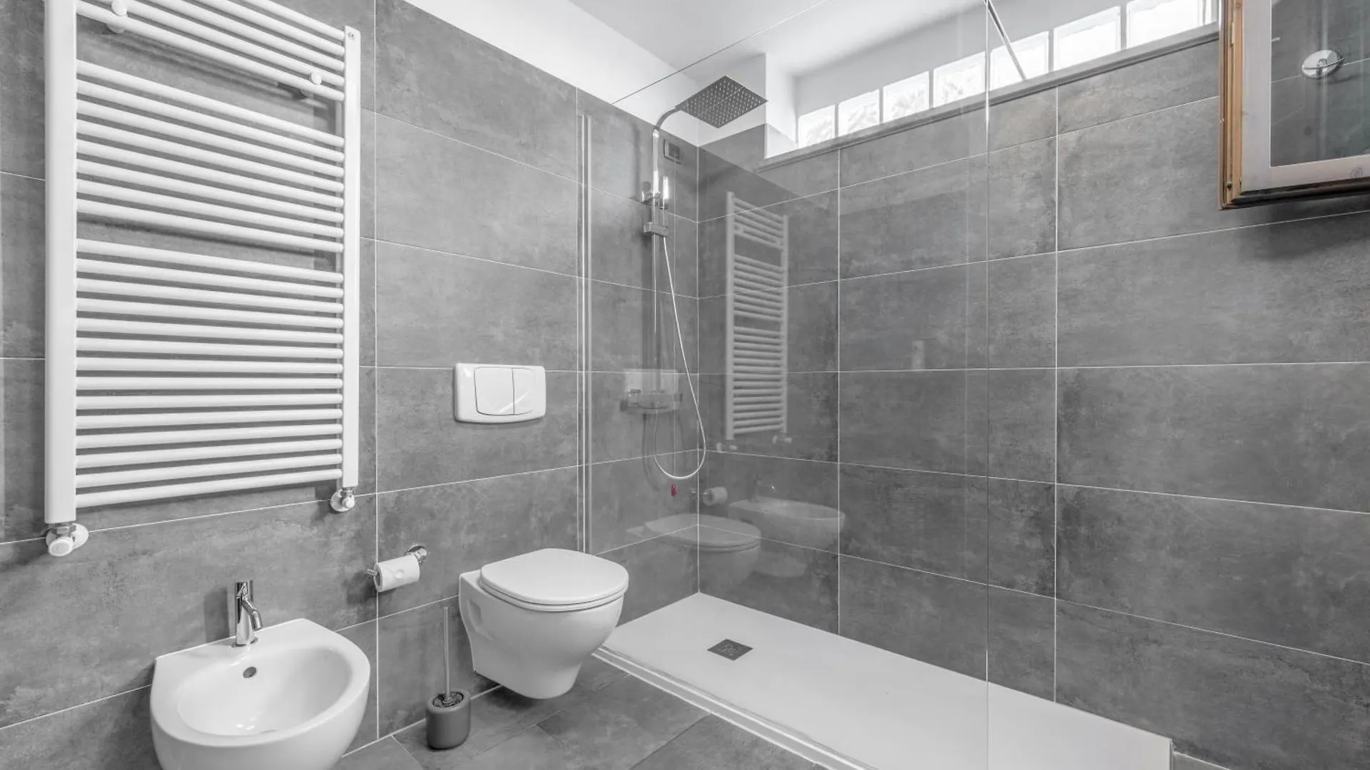 Milano-Rho Fiera Exclusive Stay Private Parking Lägenhet