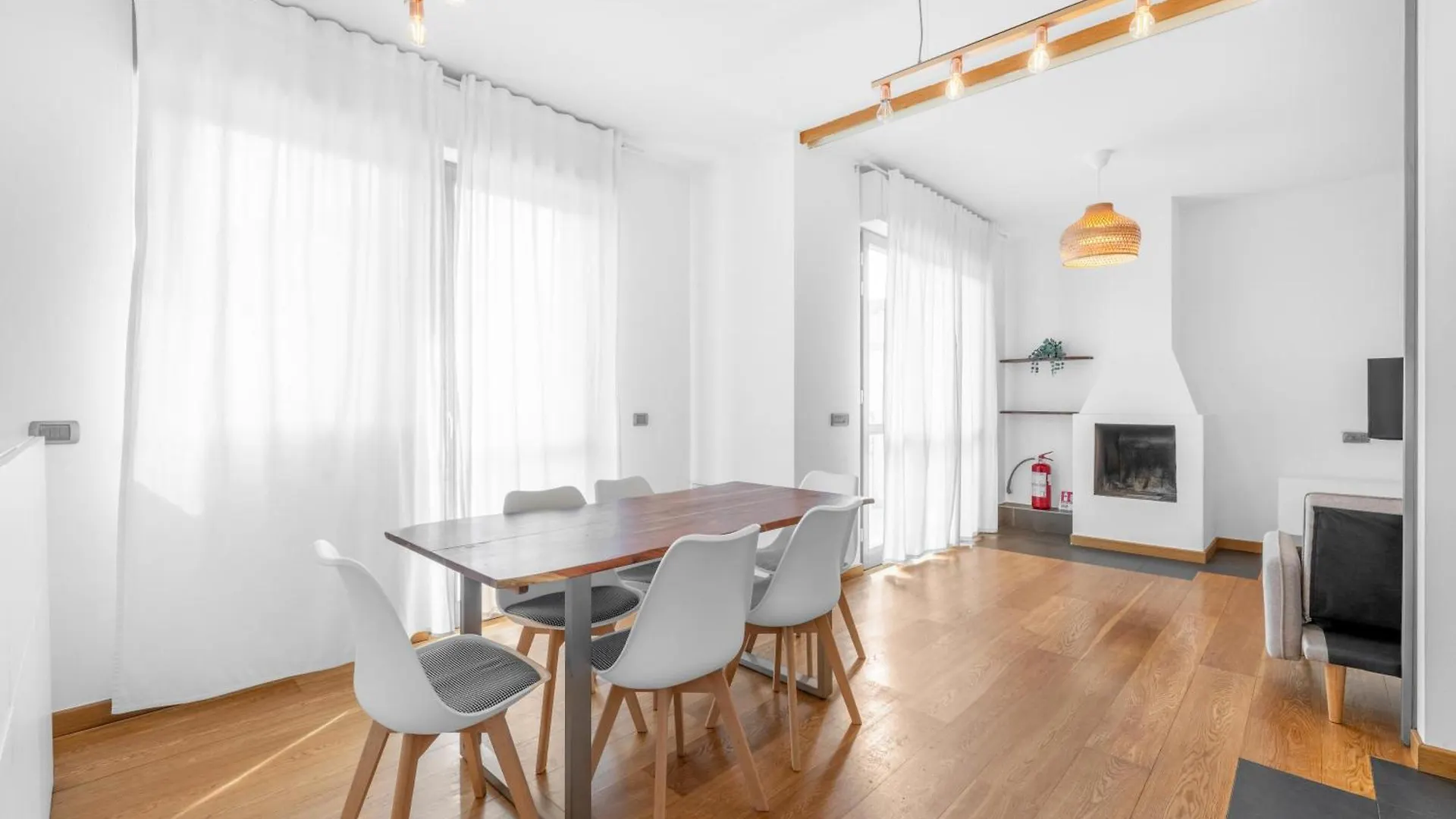 Lägenhet Milano-Rho Fiera Exclusive Stay Private Parking